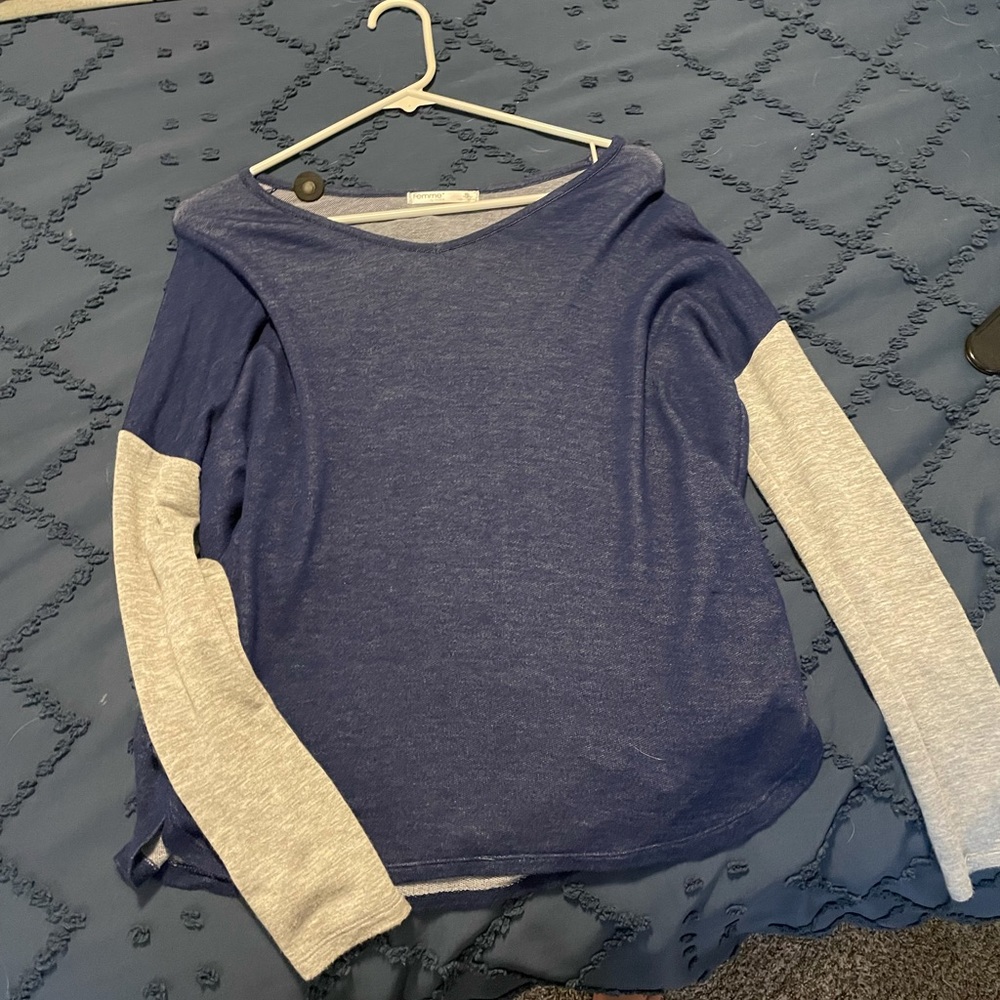 Long sleeve flowy top small